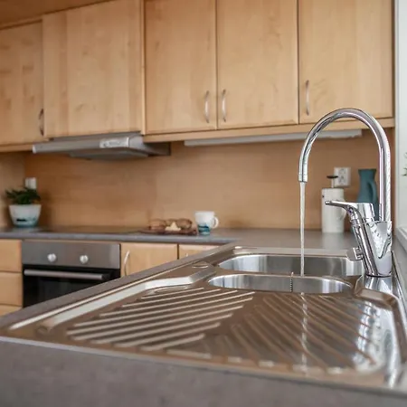 Miljosenter & Opplev 3* Runde